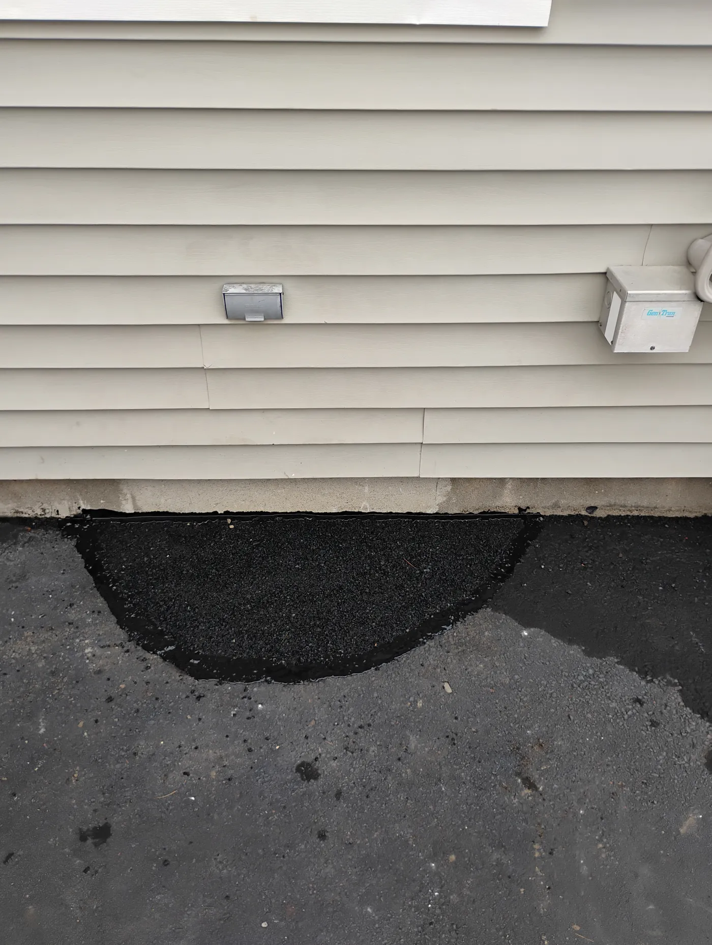 Crack Injection before repair in Newington, CT